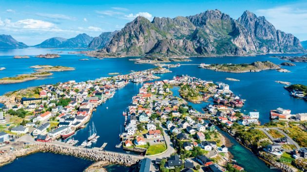 edPBO295.feat_cruising_norway.opener_alamy-630×354