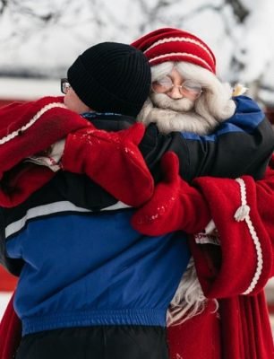 searchingforsanta-0564_rsz_29102024110750136-1